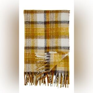 Plaid Fringe Throw Blanket in Yellow and White